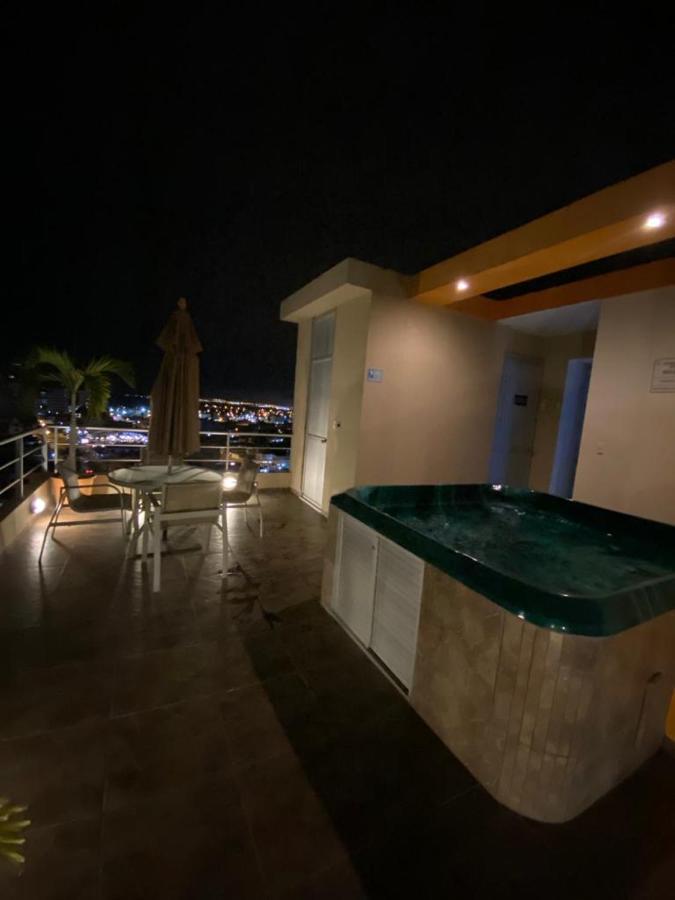 Comodo Apartamento Con Vista Al Mar. Salinas  Ngoại thất bức ảnh
